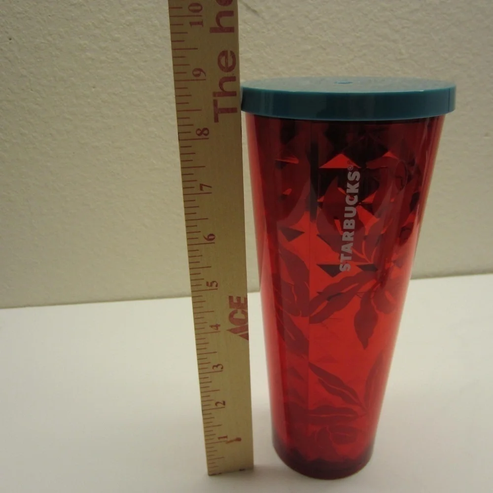 Starbucks Limited Edition Red Foil Holly‎ Berry Cold Cup Tumbler Venti 24oz 710m
